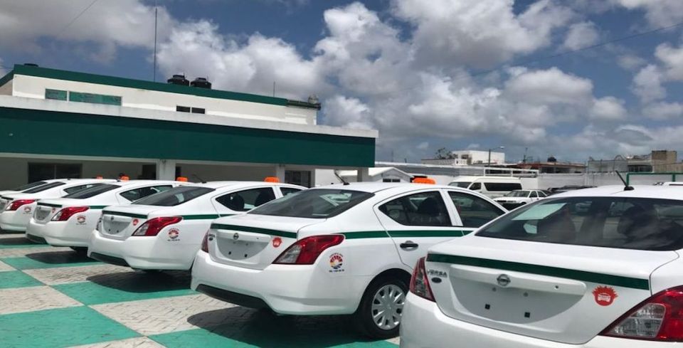 Authorized taxis at Cancun Airport