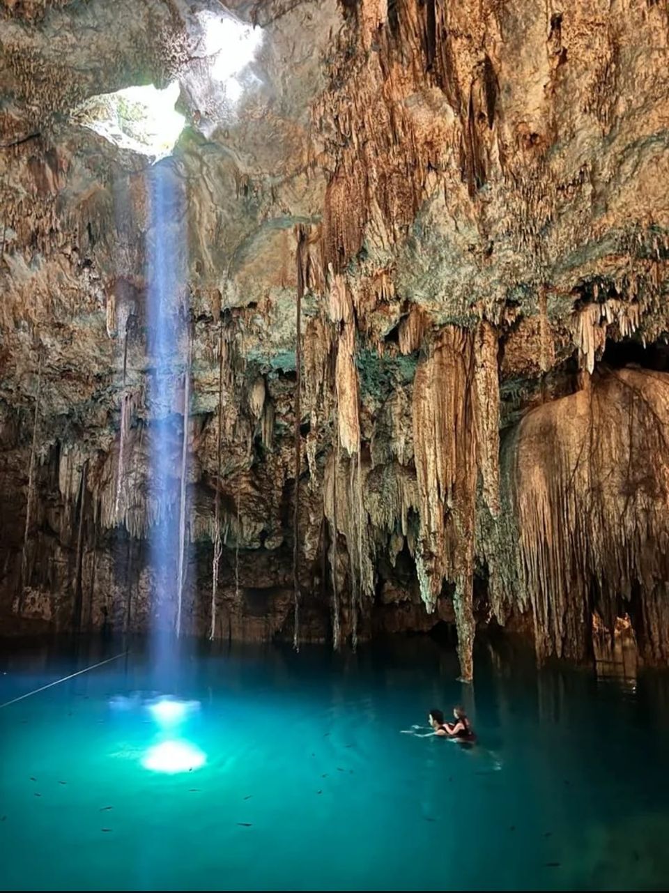 View of Chichen Itza during the tour